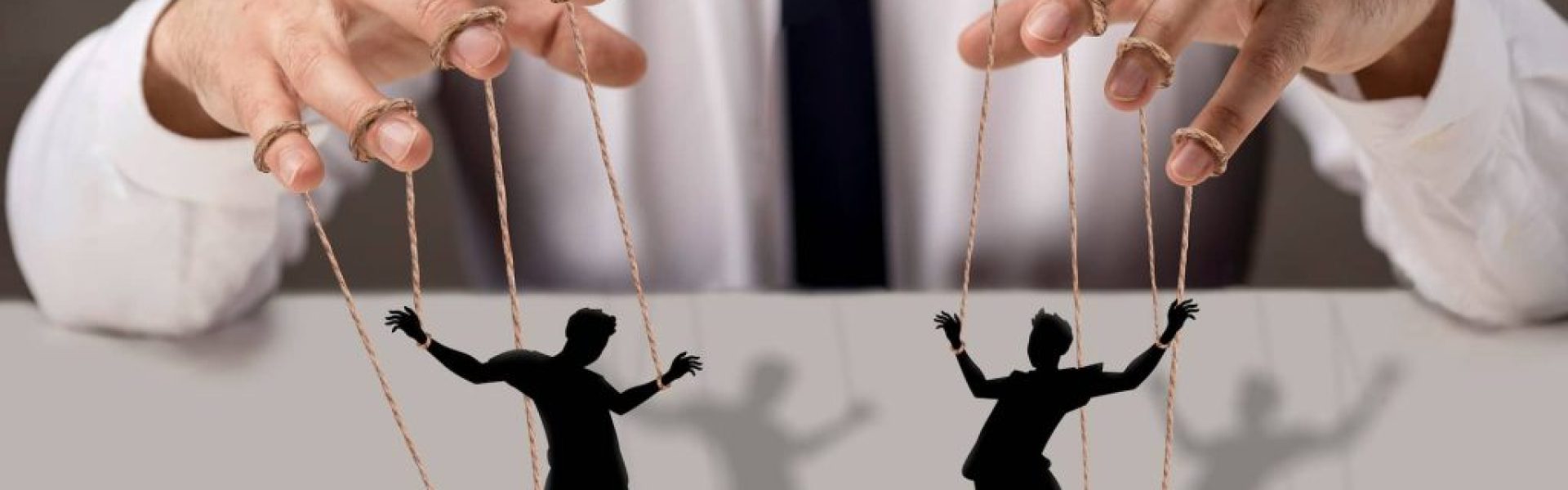 10 koraka ka autokratiji (prema Stacey Abrams)