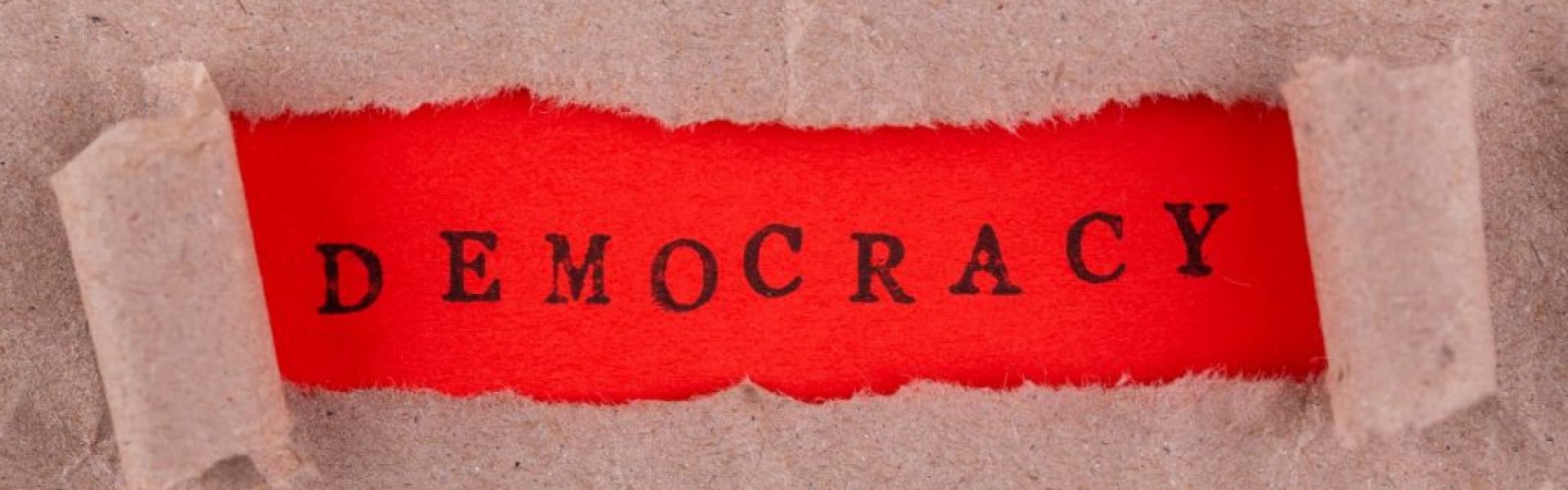 Demokratija bez stubova – šta ostaje?