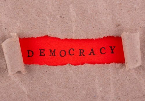 Demokratija bez stubova – šta ostaje? Demokratija bez stubova – šta ostaje?